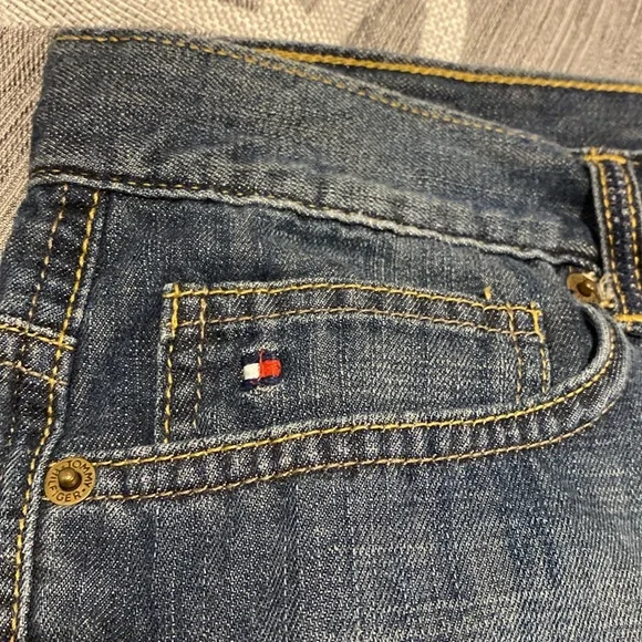 Tommy Hilfiger Denim shorts - Picture 7 of 7